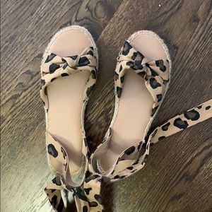 Super cute sandals!!